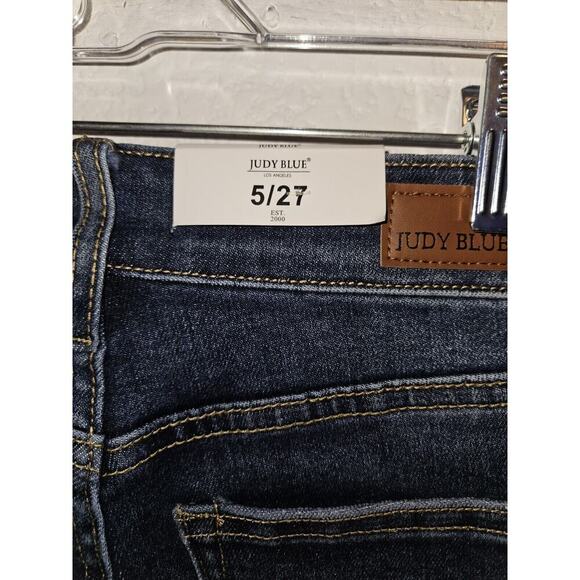 NWT! Judy Blue High Waist Knee Destroy Wide Leg Crop Denim Size 5/27 - Picture 3 of 10